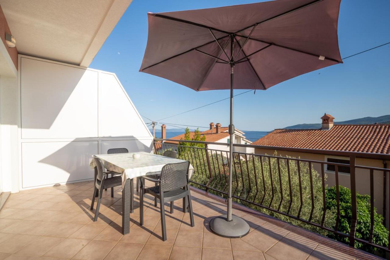 Apartments Oriana Rabac Exterior photo